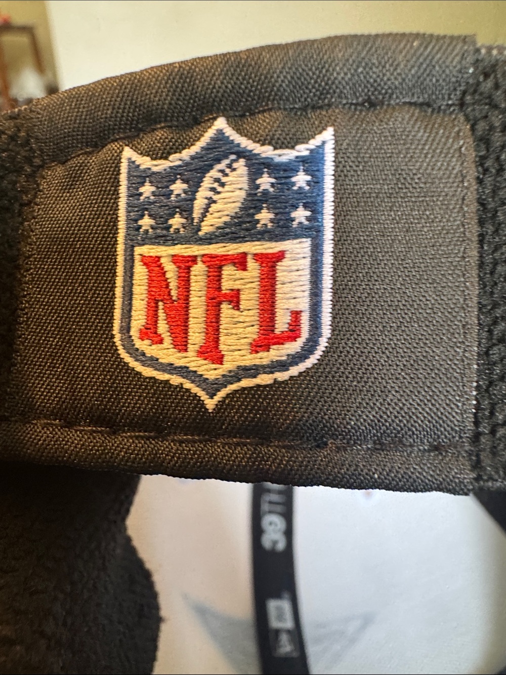 NFL Dallas Cowboys Hat with Black Star Embroidery Unisex - Picture 7 of 10